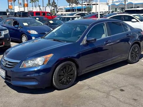 Used 2011 Honda Accord LX image 2