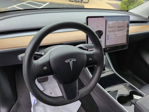 Used 2020 Tesla Model Y Long Range AWD/4WD image 14