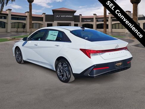 Used 2025 Hyundai Elantra SEL image 6