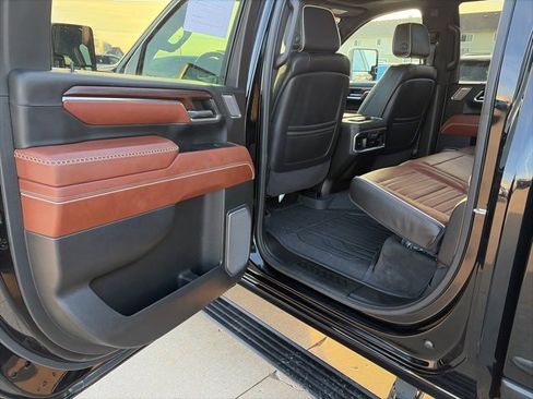 Used 2024 GMC Sierra 2500 Denali Ultimate image 35