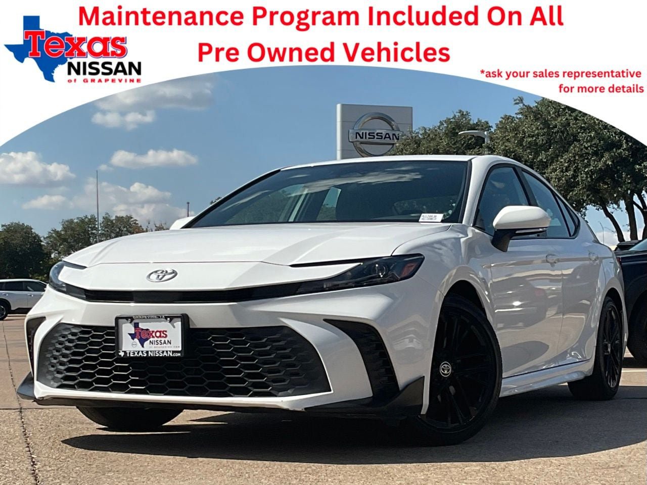 Used 2025 Toyota Camry SE FWD image 1