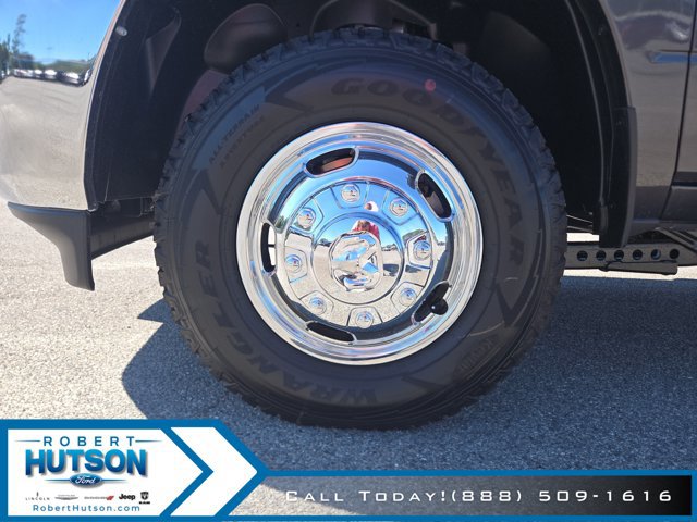 New 2026 RAM 3500 Tradesman w/ Chrome Appearance Group A AWD/4WD image 10