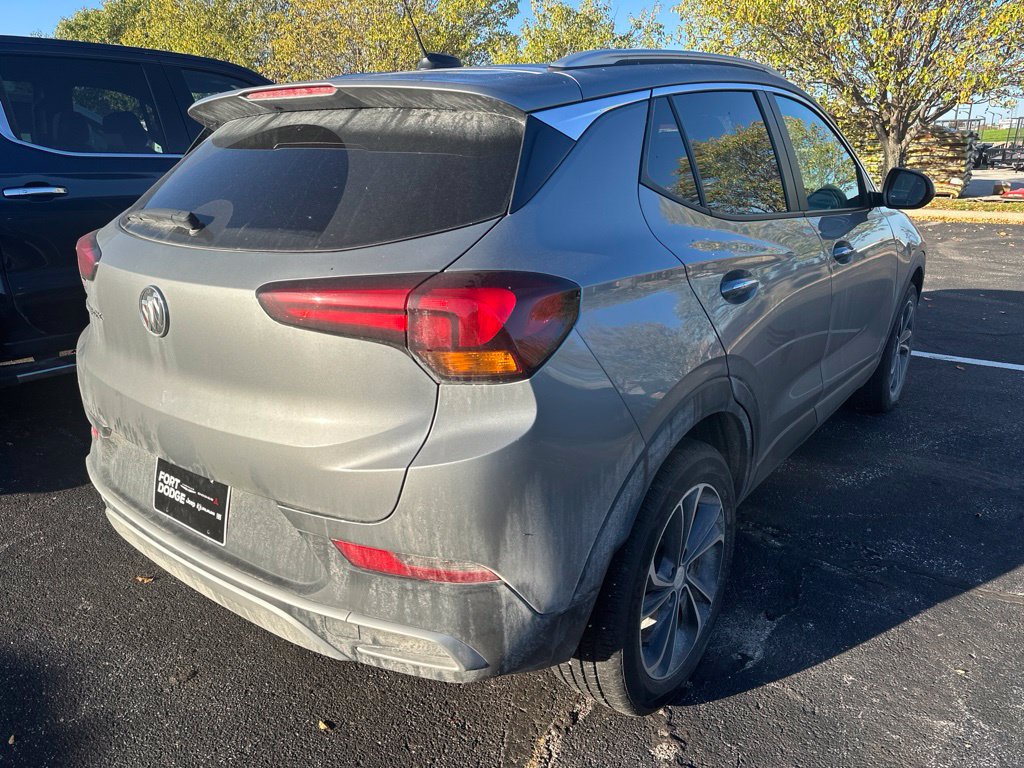 Used 2023 Buick Encore GX Select w/ Safety Package II FWD image 5