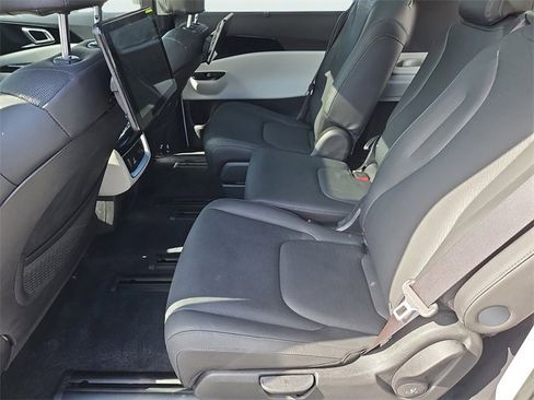 Certified 2024 Kia Carnival SX Prestige image 36