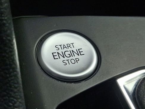 Used 2022 Volkswagen Taos SE image 26