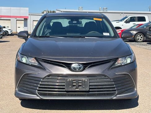 Used 2022 Toyota Camry LE w/ Convenience Package image 3