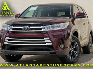 Used 2018 Toyota Highlander Plus AWD/4WD video 1