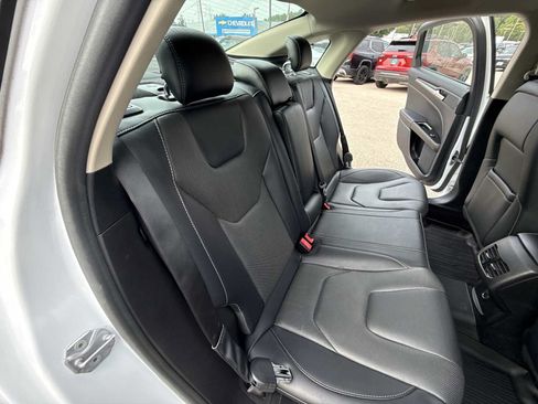 Used 2019 Ford Fusion Energi Titanium FWD image 25