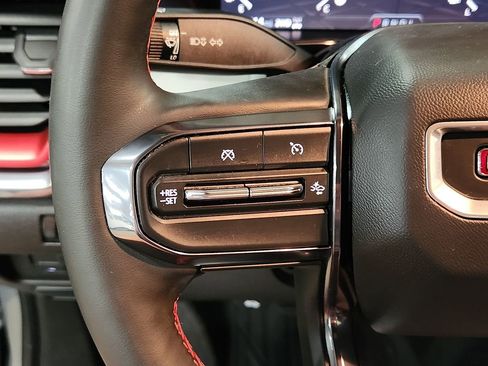 Used 2023 GMC Canyon AT4X image 49