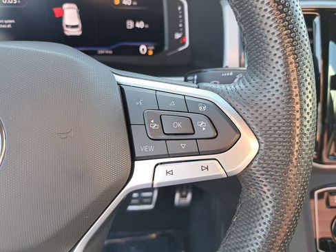 Used 2020 Volkswagen Atlas Cross Sport SEL Premium R-Line image 22