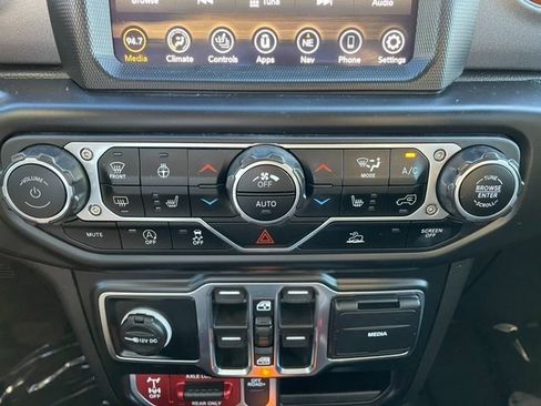 Used 2022 Jeep Gladiator Mojave w/ LED Lighting Group image 25