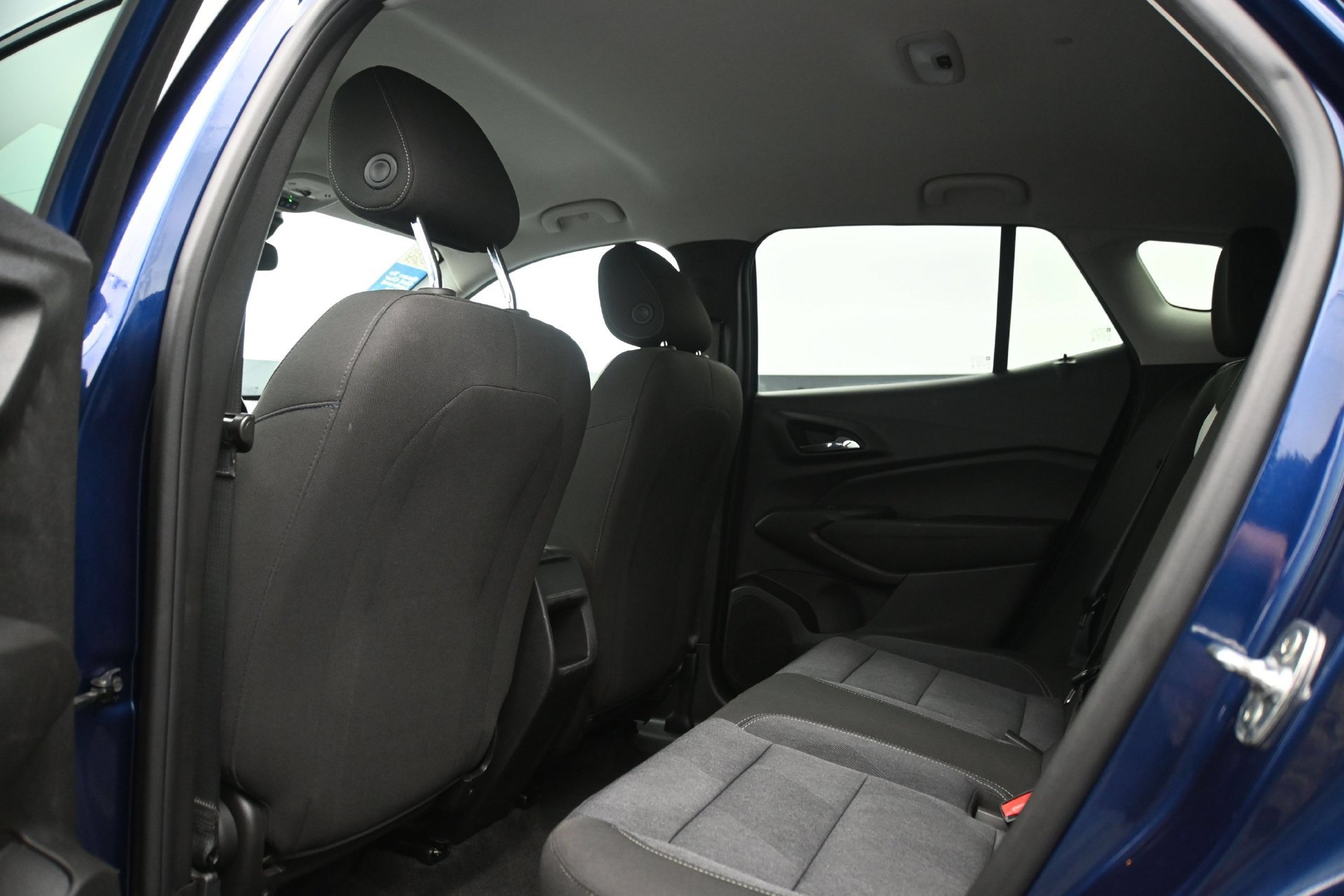 Used 2024 Chevrolet Trax LS w/ LS Convenience Package FWD image 16