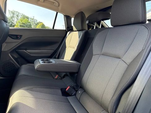 Used 2024 Subaru Crosstrek 2.0i Premium AWD/4WD image 18