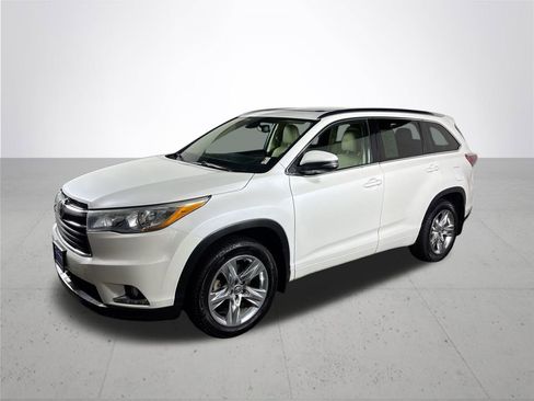 Used 2016 Toyota Highlander Limited Platinum image 2