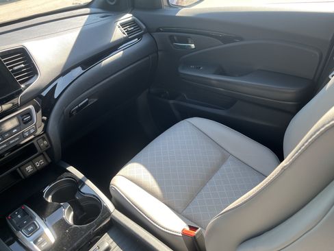 Used 2021 Honda Passport Touring image 11