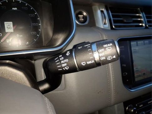 Used 2015 Land Rover Range Rover Long Wheelbase Autobiography image 32