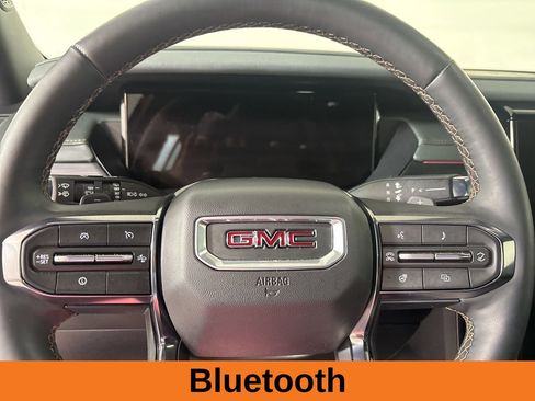 Used 2024 GMC Acadia AT4 w/ Luxury Package AWD/4WD image 11
