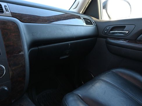 Used 2008 GMC Yukon Denali image 8