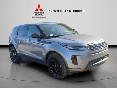 Used 2024 Land Rover Range Rover Evoque S image 3