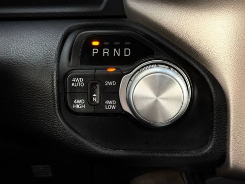Used 2020 RAM 1500 Laramie AWD/4WD image 47