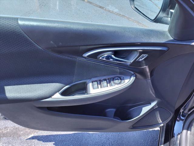 Used 2019 Chevrolet Malibu LT w/ Driver Confidence Package FWD image 10
