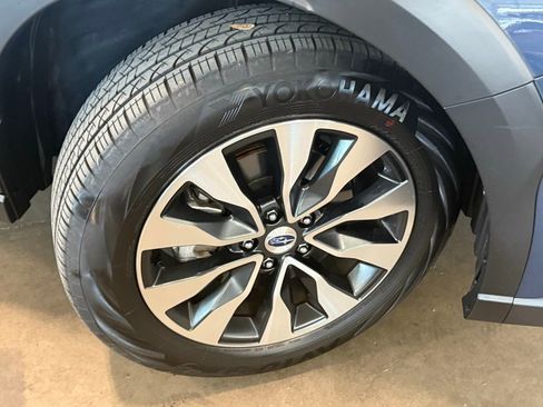 Used 2023 Subaru Outback Limited XT AWD/4WD image 18