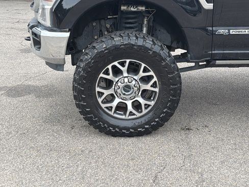 Used 2022 Ford F350 Lariat w/ Lariat Ultimate Package image 9