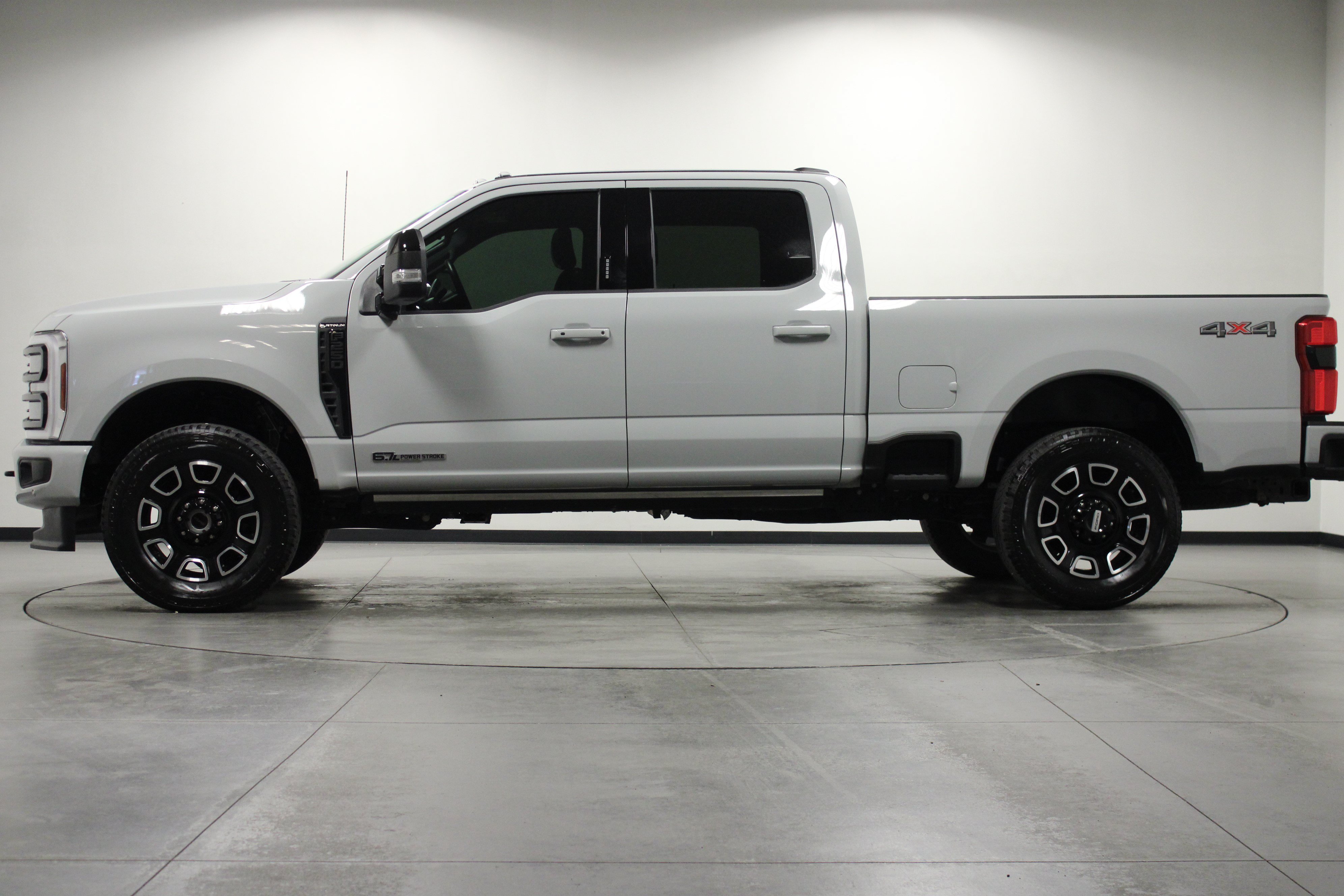 Used 2026 Ford F250 Platinum AWD/4WD image 7