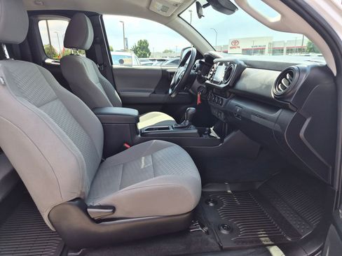 Used 2022 Toyota Tacoma SR w/ SX Package AWD/4WD image 29