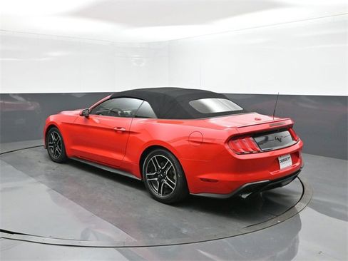Used 2020 Ford Mustang Premium image 5