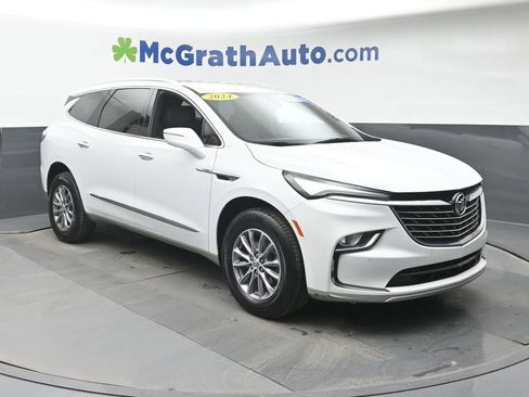Used 2024 Buick Enclave Premium image 2