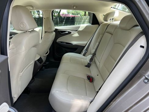 Used 2024 Chevrolet Malibu LT image 33