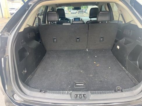 Used 2022 Ford Edge SEL image 9