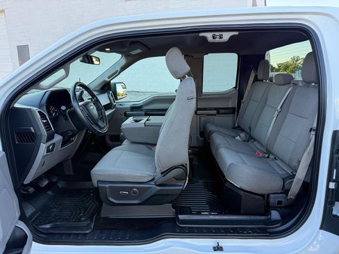 Used 2017 Ford F150 XLT w/ Equipment Group 301A Mid AWD/4WD image 21