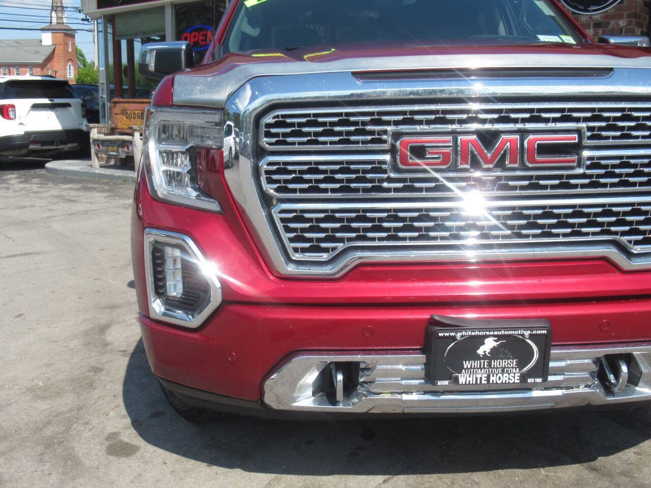 Used 2021 GMC Sierra 1500 Denali w/ Denali Carbonpro Edition AWD/4WD image 3