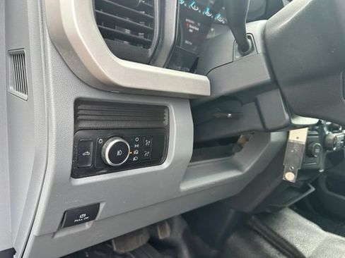 Certified 2024 Ford F550 2WD Crew Cab Super Duty image 15