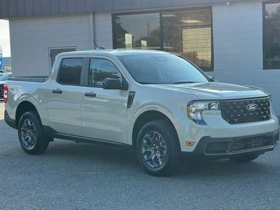 New 2025 Ford Maverick XLT w/ XLT Luxury Package