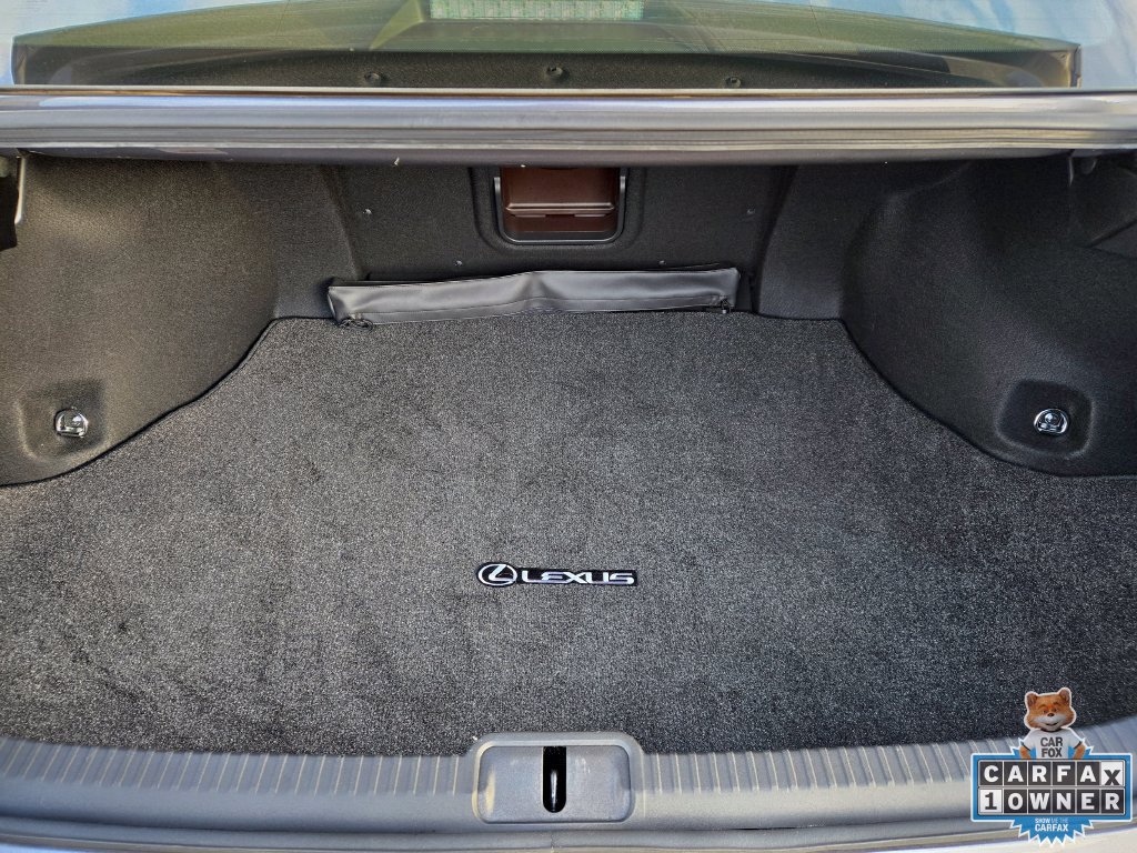 Used 2020 Lexus ES 300h w/ Premium Package FWD image 21