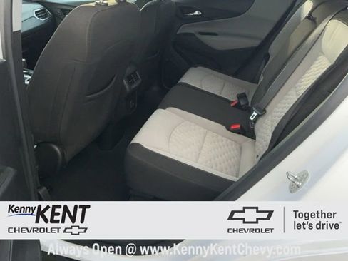 Used 2021 Chevrolet Equinox LS w/ LS Convenience Package image 16