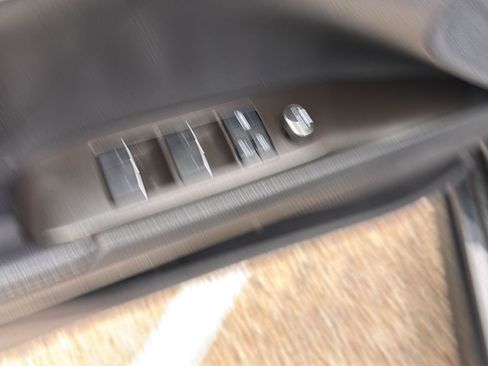 Used 2021 Toyota Camry XSE FWD image 19