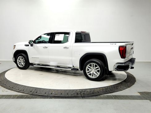 Used 2022 GMC Sierra 1500 SLT w/ SLT Premium Package image 5