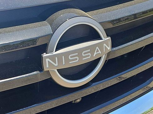 Used 2025 Nissan Pathfinder Platinum AWD/4WD image 20