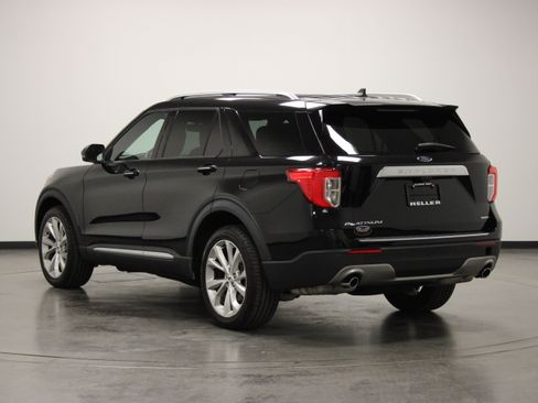 Used 2022 Ford Explorer Platinum RWD image 6