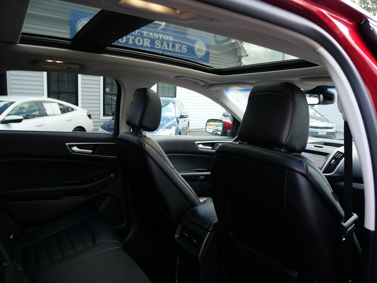 Used 2020 Ford Edge SEL w/ Cold Weather Package AWD/4WD image 26