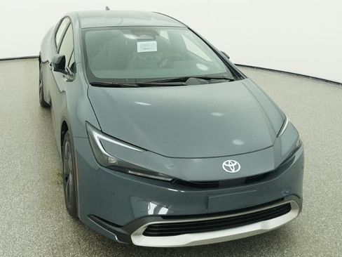 New 2026 Toyota Prius Plug-In Hybrid FWD image 28