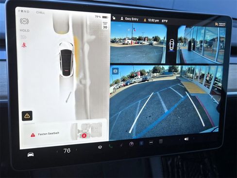 Used 2024 Tesla Model Y 2WD image 18