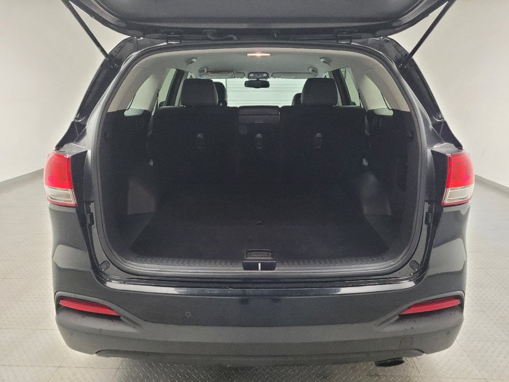 Used 2017 Kia Sorento AWD w/ LX Convenience Package image 29
