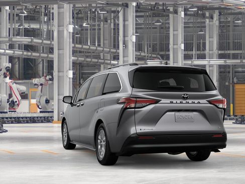 New 2026 Toyota Sienna XLE AWD/4WD image 7