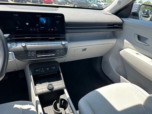 Used 2024 Hyundai Kona SEL FWD image 13