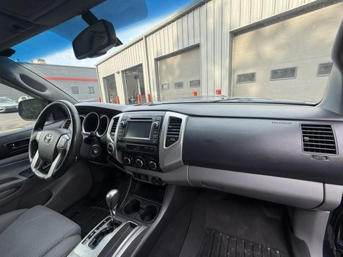 Used 2013 Toyota Tacoma 4x4 Double Cab w/ TRD Sport Pkg image 12
